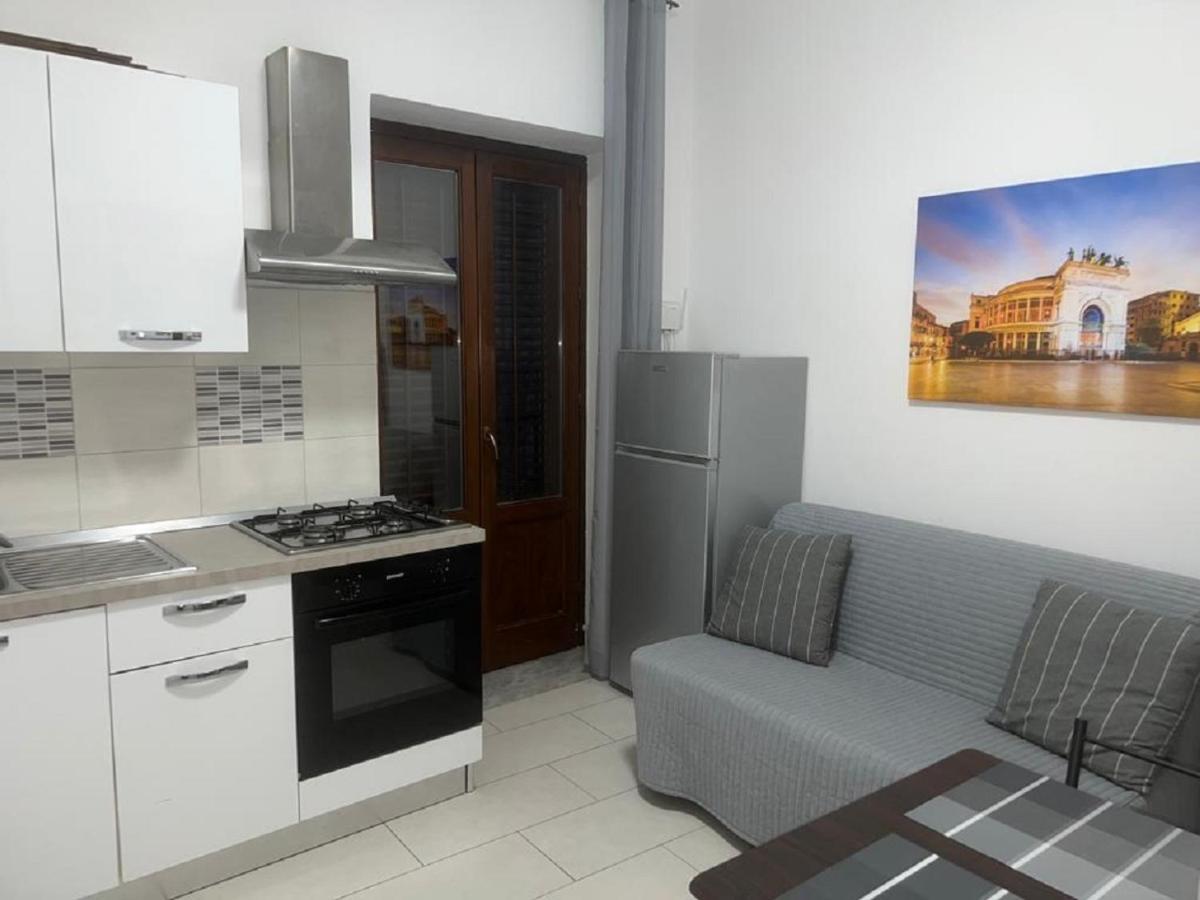 The Traveler'S House Apartamento Palermo Exterior foto
